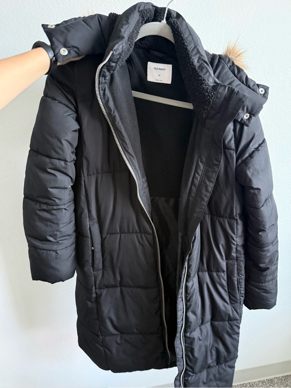 Old Navy Black Long Puffer Coat with Hood and Faux-Fur Trim